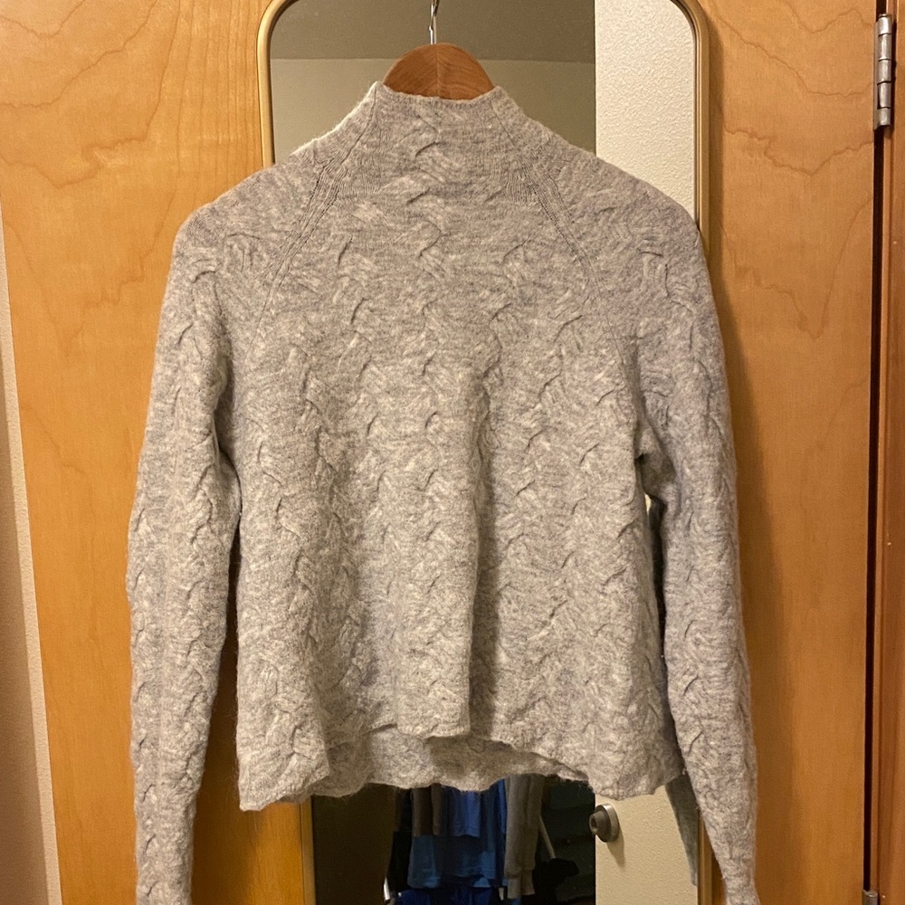 Wilfred Textured Sweater - light gray